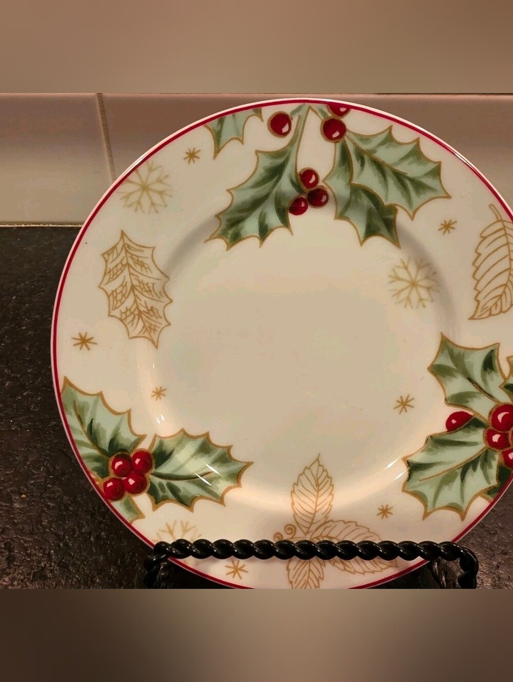 Lenox Treasured Traditions Holly Bread Plate